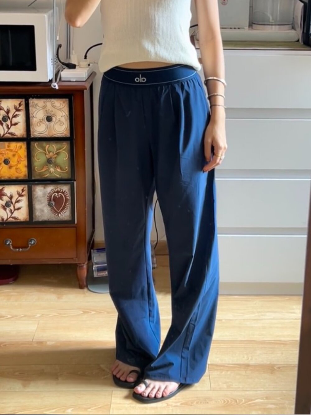 Regular ALO Yoga Suit Up Trouser Navy NWT😘💙30" | Wide Leg Pants - Picture 9 of 9